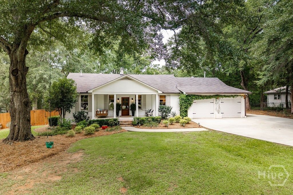 Property Photo: 3790 Barnett Shoals Road GA 30605