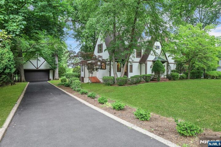 Property Photo:  112 Goodwin Terrace  NJ 07675 