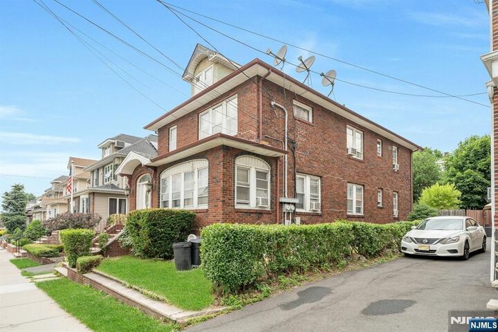 Property Photo:  417 Oakdene Avenue  NJ 07010 