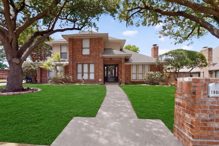 Property Photo:  1900 Thames Drive  TX 76017 