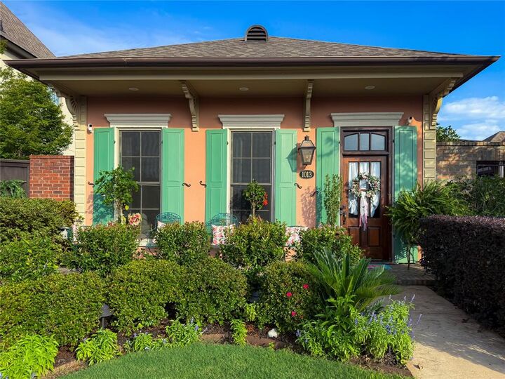 Property Photo:  1013 S Crescent Cove  LA 71105 