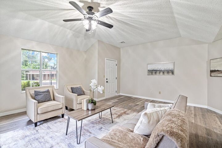 Property Photo:  2436 W Twin Springs Street  AR 72761 