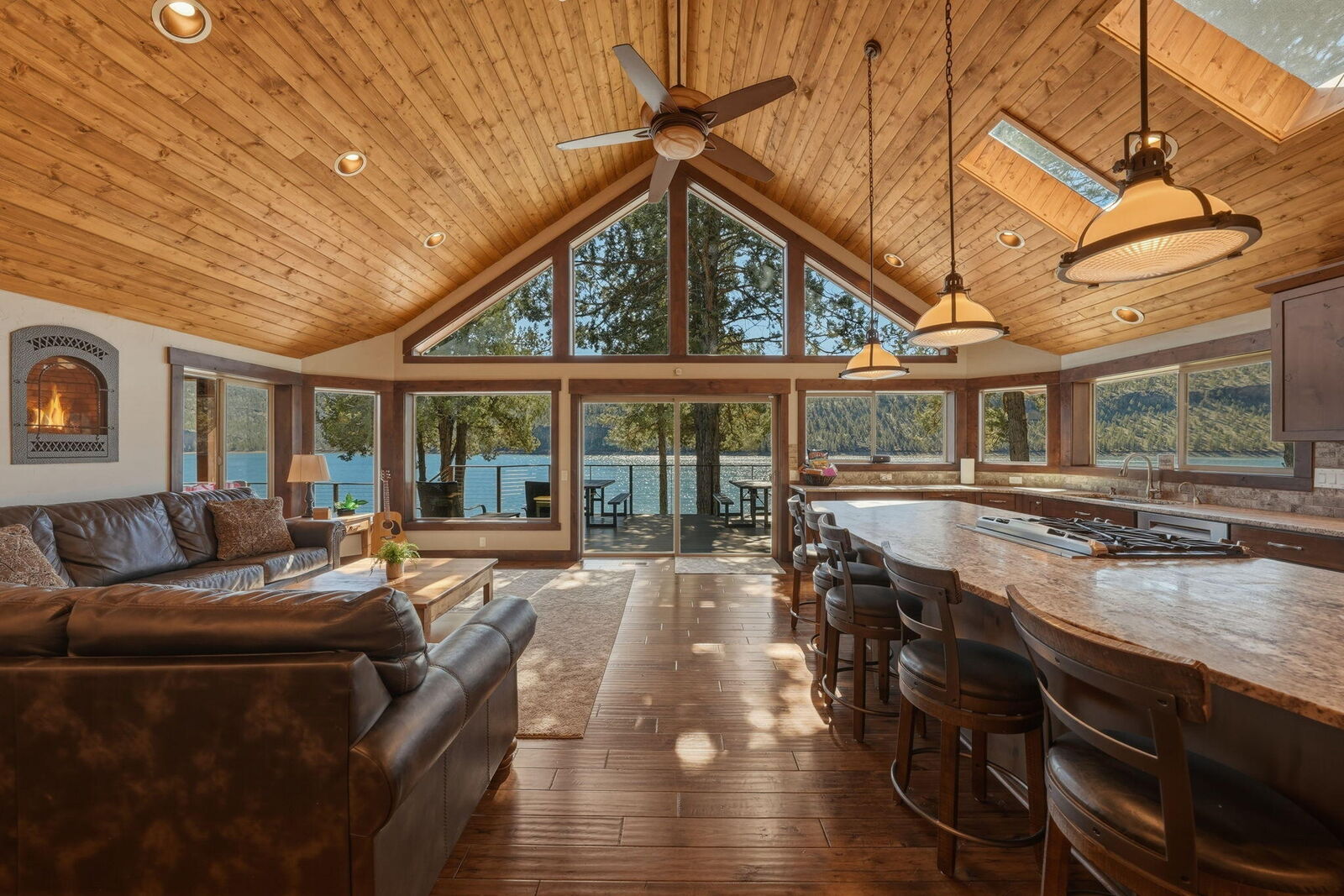 Property Photo:  10550 N Ochoco Highway  OR 97754 