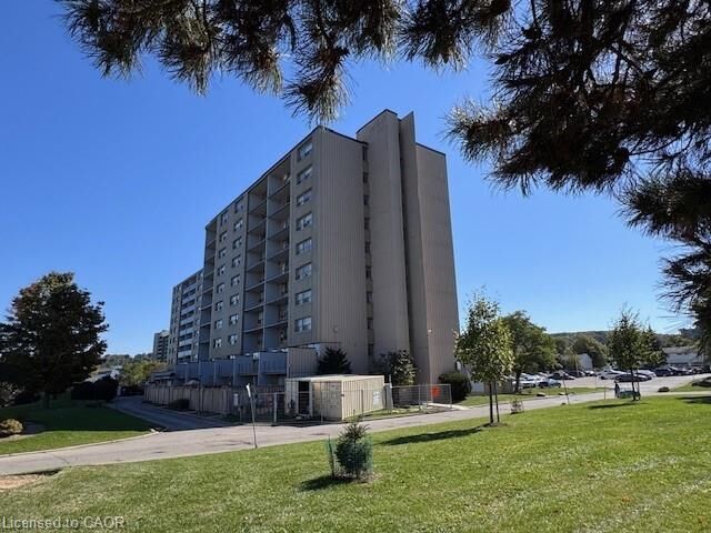 Property Photo:  15 Albright Road 603  ON L8K 5J2 