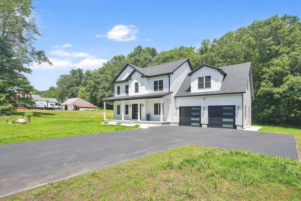 Property Photo:  139 Middle Rd  MA 01073 