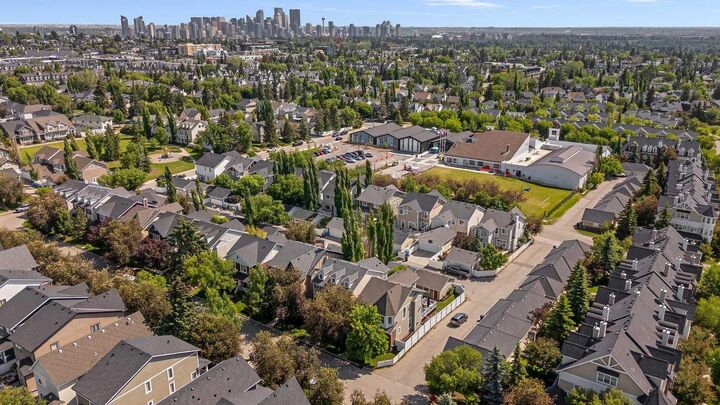 Property Photo: 113 Ypres Green SW AB T2T 6M3