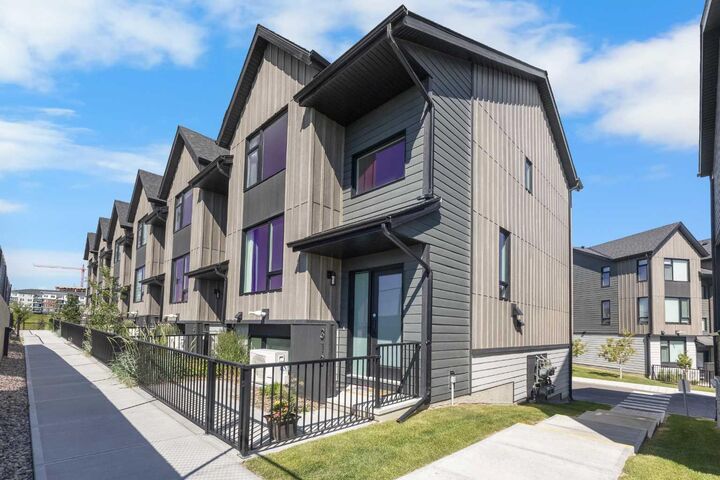Property Photo: 85 Sage Hill Heights NW 313 AB T3R 2E5