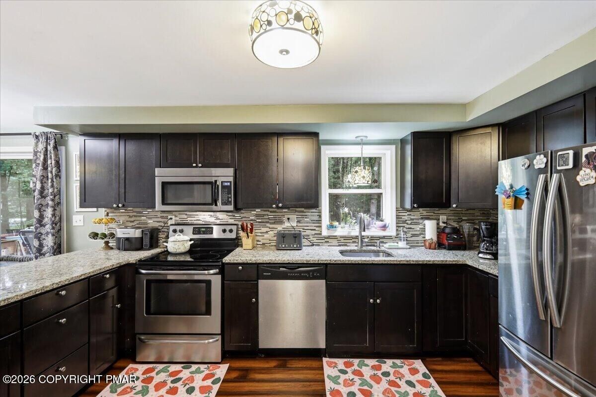 Property Photo:  110 Gumwood Lane  PA 18058 