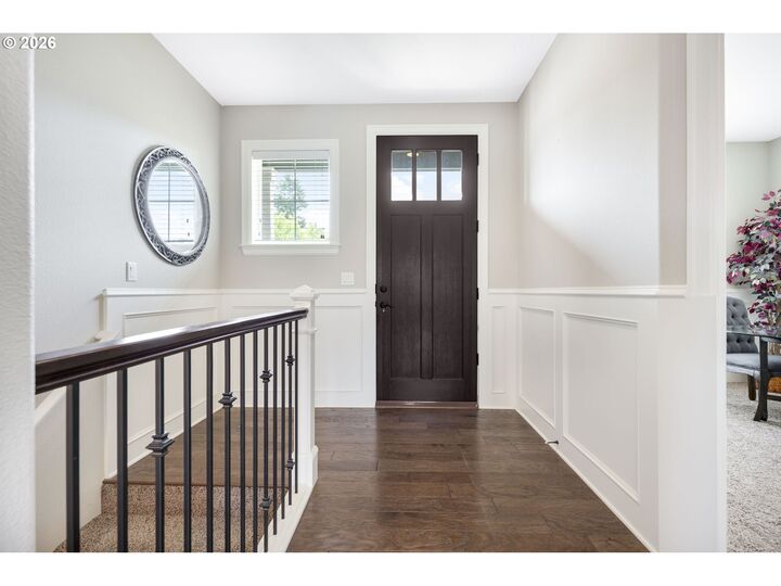 Property Photo: 10729 NW Glenmore Way OR 97229