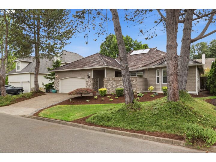 Property Photo:  1712 NW Caxton Ct  OR 97229 