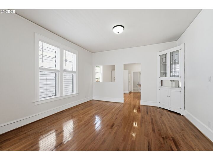 Property Photo:  73 NE Hancock St  OR 97212 