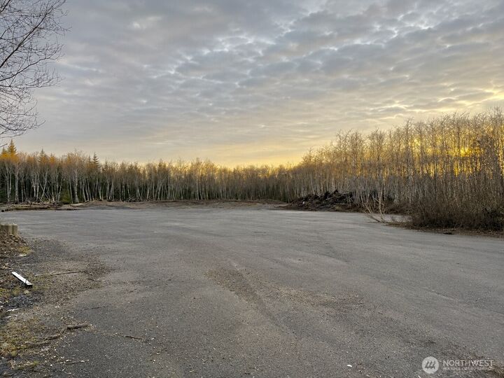 Property Photo:  7507  US Highway 101  WA 98526 