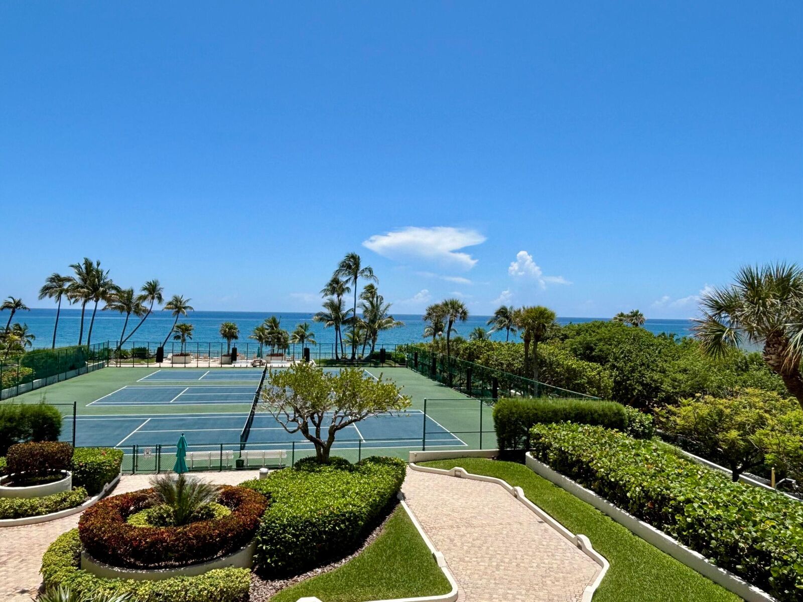 Property Photo:  4900 N Ocean Boulevard 517  FL 33308 