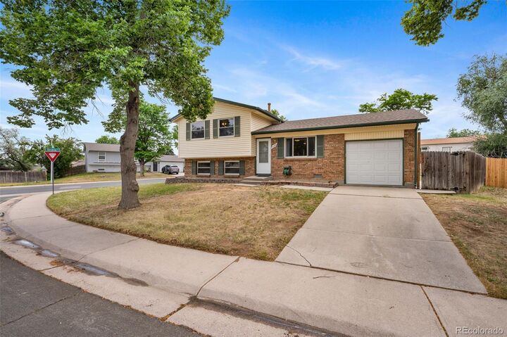 Property Photo:  15384 E Idaho Place  CO 80017 