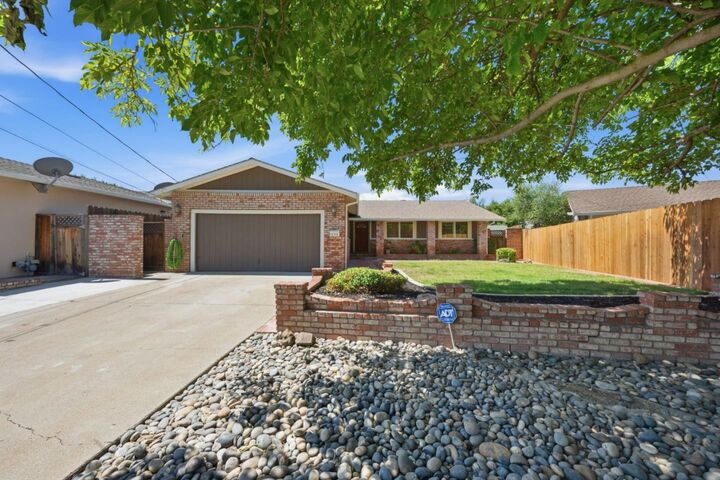 Property Photo:  373 Edythe Street  CA 94550 