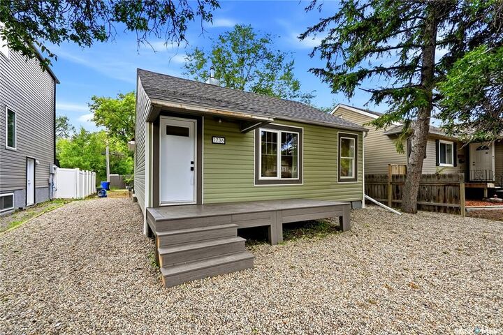 Property Photo:  1736 Connaught Street  SK S4T 4T2 