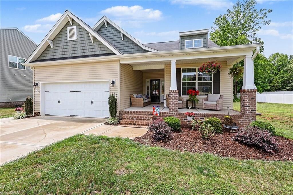 Property Photo: 6474 Rogers Farm Road NC 27313