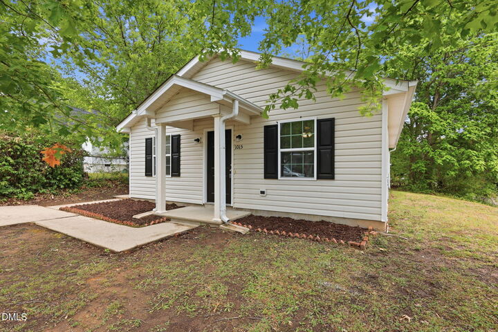 Property Photo:  1015 Fairview Street  NC 27707 