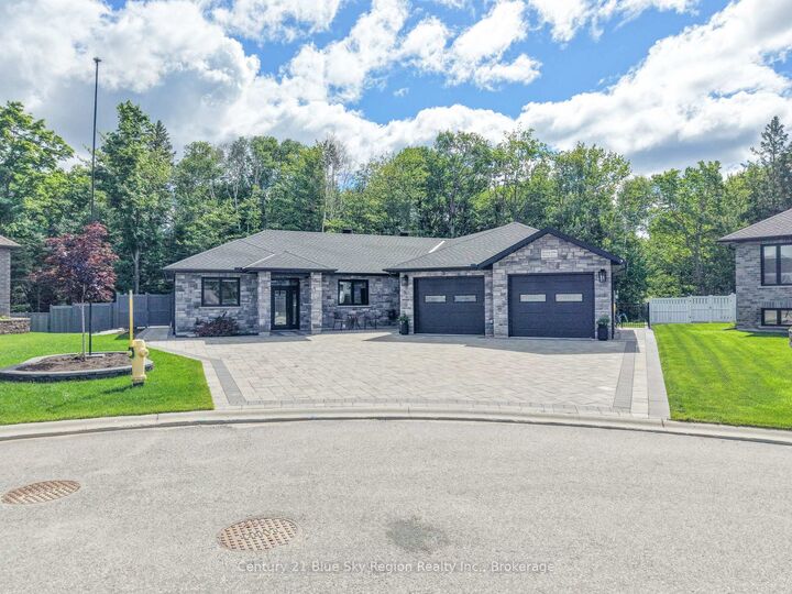 Property Photo: 51 Welkin Grove ON P1A 0G7