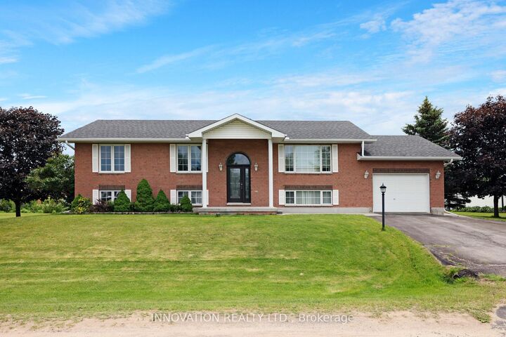 Property Photo: 14 Riley Crescent ON K7S 0E9