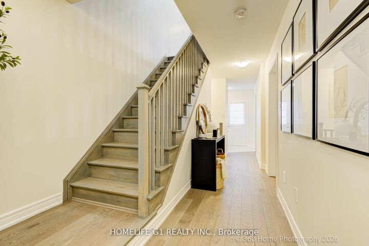Property Photo:  98 Fruitvale Circle  ON L7A 5B9 