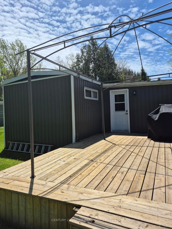Photo de la propriété:  49 Hillview Drive  ON K9A 0X9 