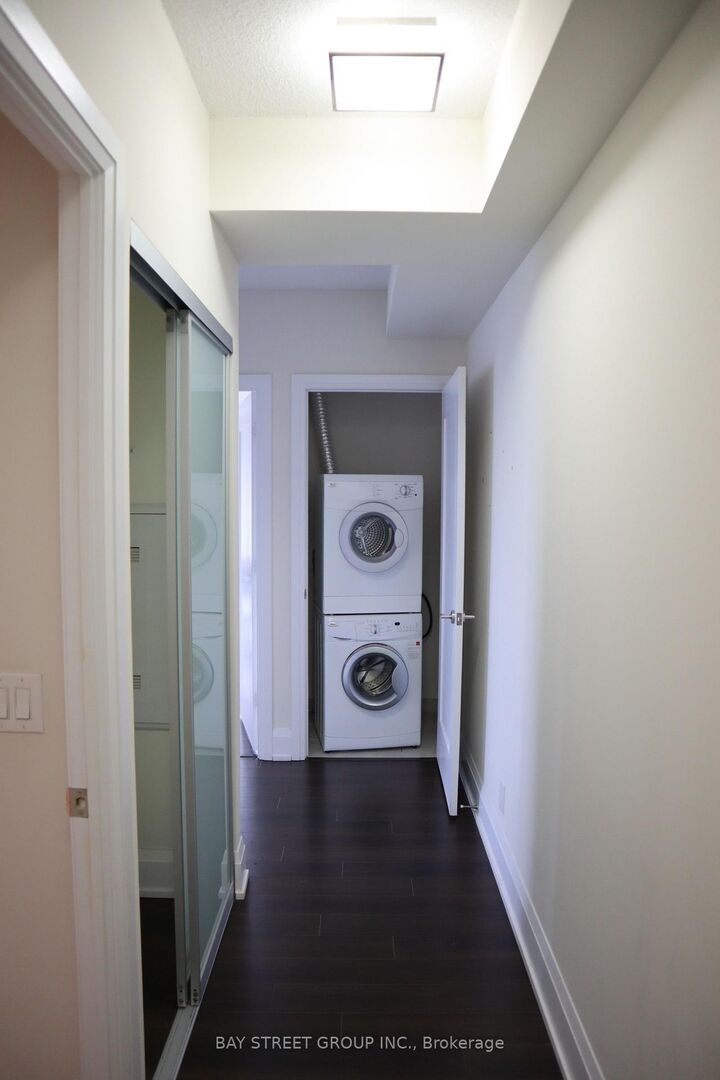 Property Photo:  120 Harrison Garden Boulevard 1609  ON M2N 0H1 