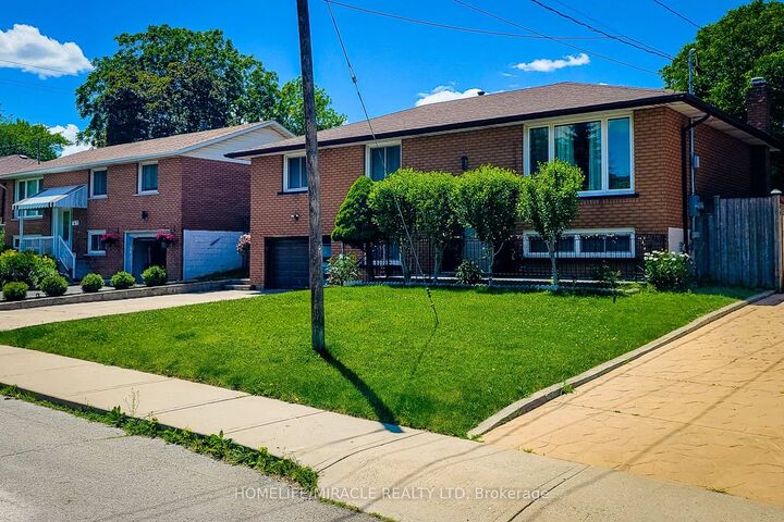Property Photo: 12 Maitland Avenue E ON L9A 3J3