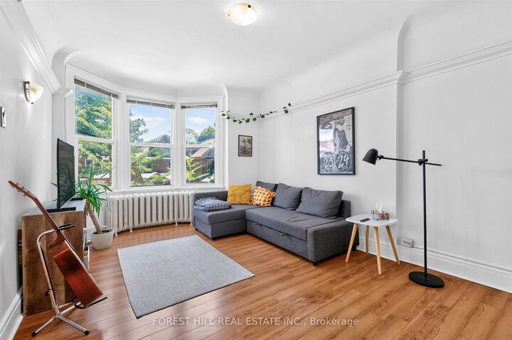 Photo de la propriété:  326 Palmerston Boulevard 2nd Floor  ON M6G 2N6 