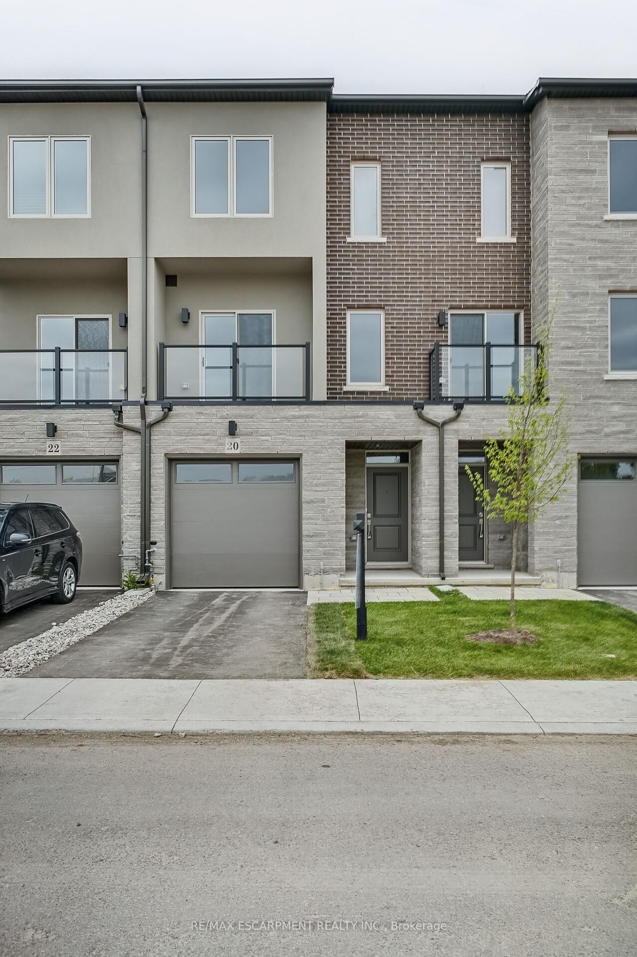 Property Photo:  20 Clear Valley Lane  ON L0R 1W0 
