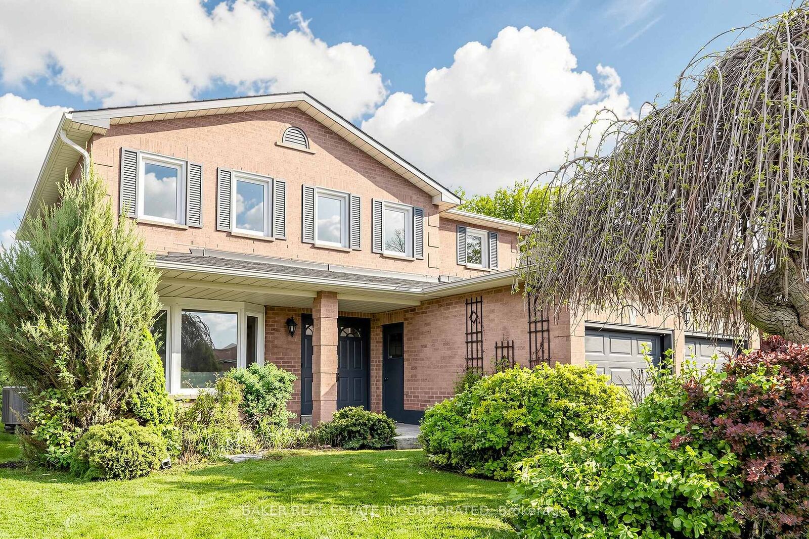 Property Photo: 670 Leslie Valley Drive ON L3Y 7J5