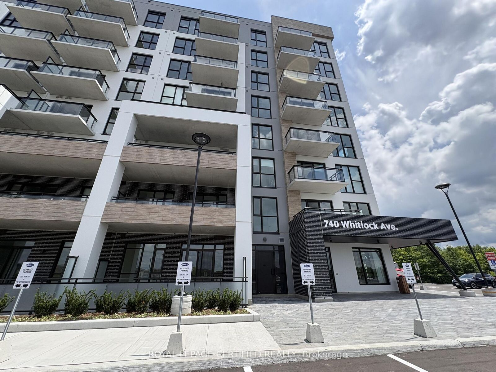 Property Photo:  740 Whitlock Avenue 501  ON L9T 7E7 