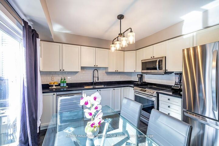 Property Photo:  38 Allworth Crescent  ON L1C 0B3 
