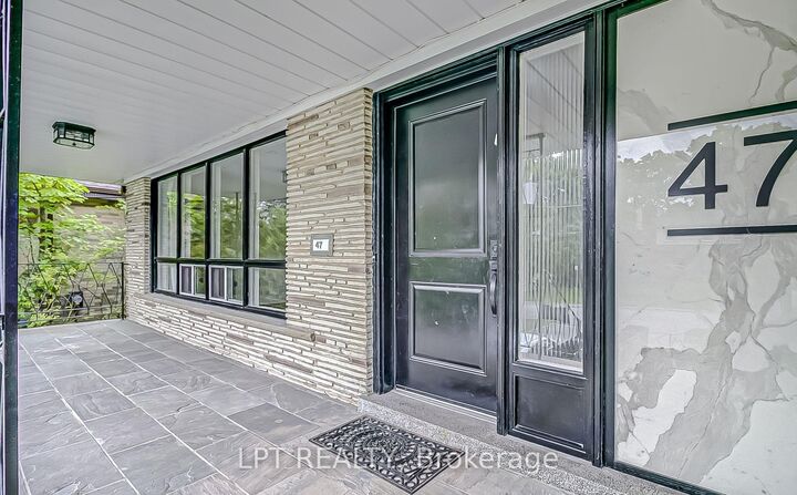 Property Photo:  47 Waterloo Avenue  ON M3H 3Y1 