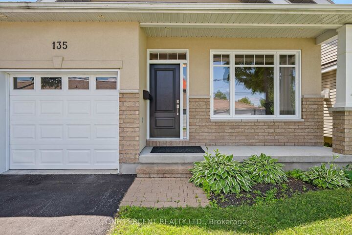 Property Photo: 135 Elizabeth Street ON K7C 2V9