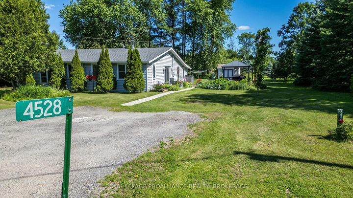 Property Photo:  4528 Bellrock Road  ON K0H 2W0 