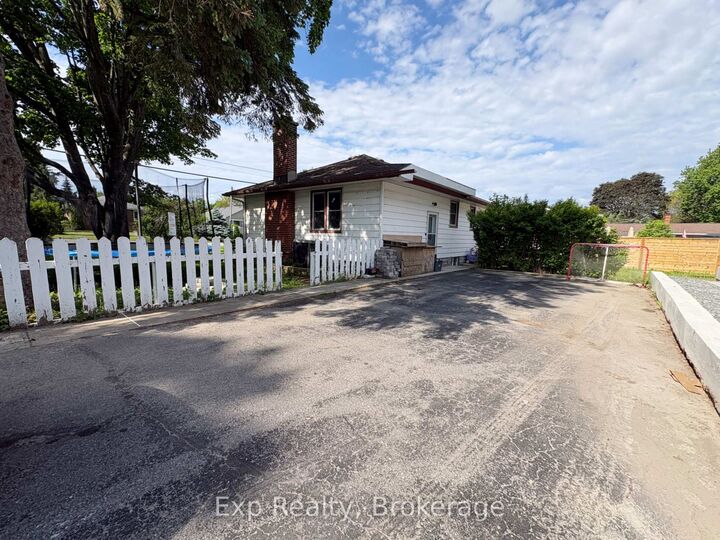 Property Photo: 15 Redden Street ON K7M 4K9