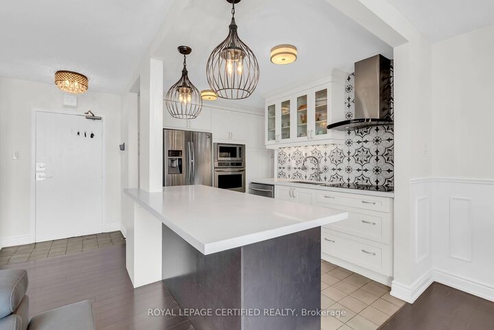3170 Kirwin Avenue 1402 — photo 1