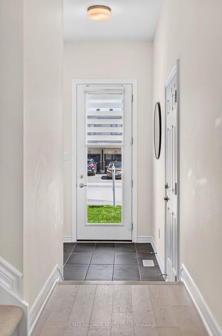 Photo de la propriété:  47 Jargeau Road  ON K1W 0S7 