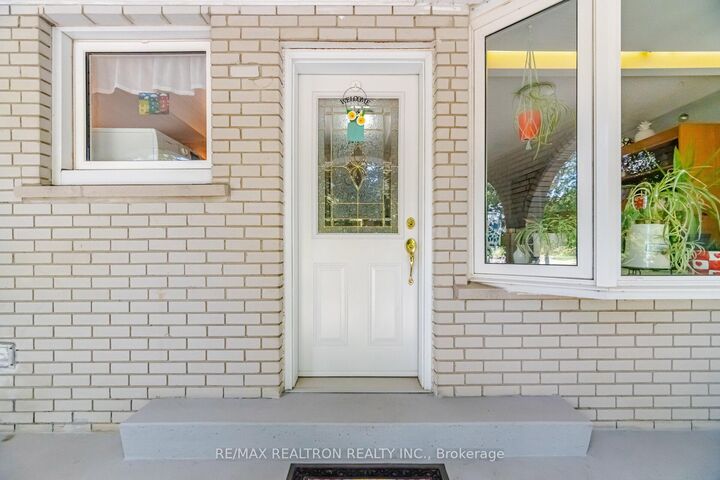 Property Photo: 14426 Jane Street ON L7B 1A3