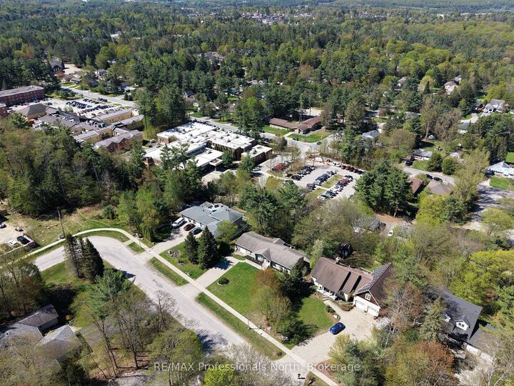 Property Photo:  30 The Granite Bluff N/A  ON P1L 1L4 