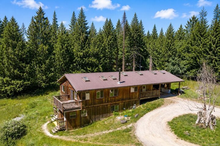 Property Photo: 5160 Central Rd BC V0R 1Z0