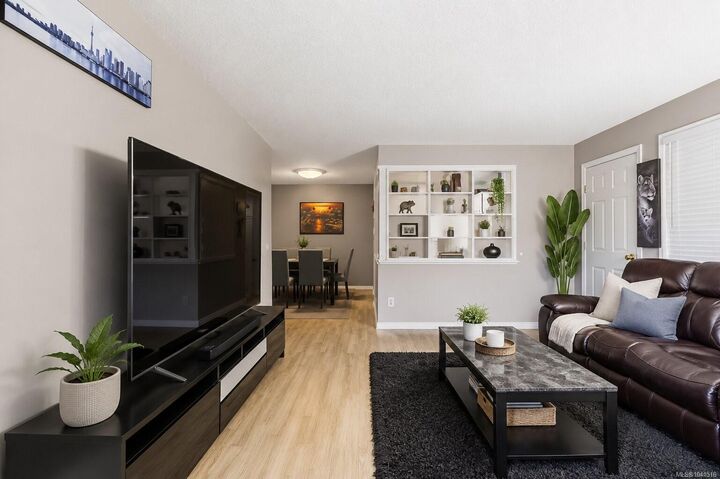 1525 Hillside Ave #306 — photo 1