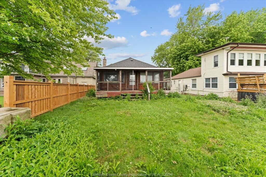Property Photo: 390 East Beach ON N9H 3V7
