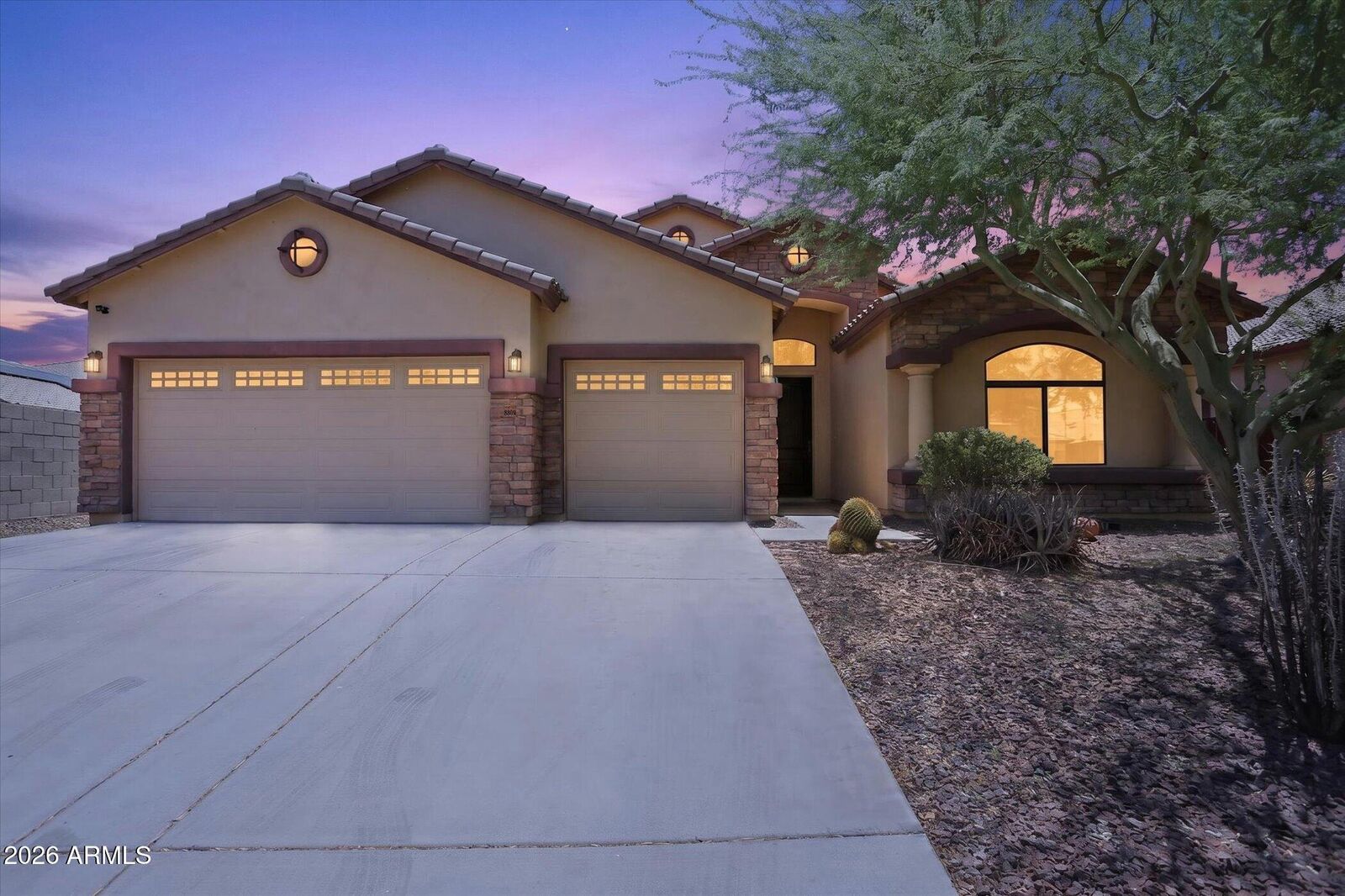 Property Photo: 8809 S 10th Drive AZ 85041