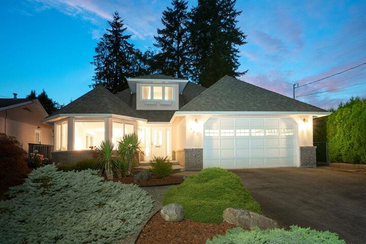 937 Westmount Drive — photo 1
