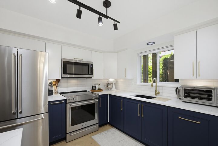Property Photo:  20556 113 Avenue 105  BC V2X 1Z3 