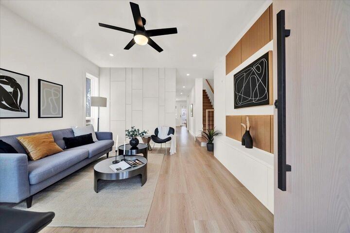 Property Photo: 10039 128 Street 103 BC V3T 2Z1