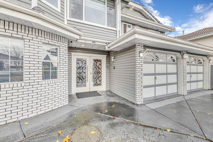Property Photo: 12432 75 Avenue BC V3W 0R5