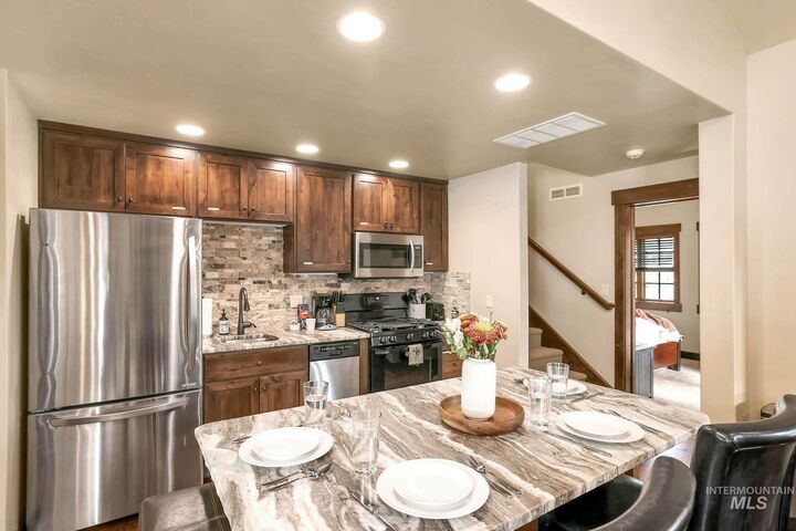 Property Photo:  117 Golden Bar Court  ID 83615 